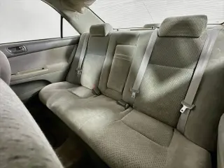 Toyota Camry 2004 LE 4dr Sedán