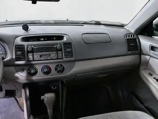 Toyota Camry 2004 LE 4dr Sedán
