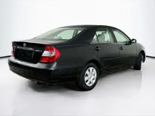 Toyota Camry 2004 LE 4dr Sedán