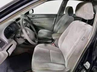 Toyota Camry 2004 LE 4dr Sedán