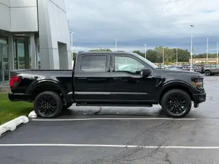 Ford F-150 2024 4x4 XLT 4dr SuperCrew 5.5 ft. SB