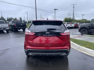 Ford Edge 2024 tracción en las cuatro ruedas Titanium 4p SUV