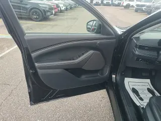 Ford Mustang Mach-E 2025 Select 4dr SUV