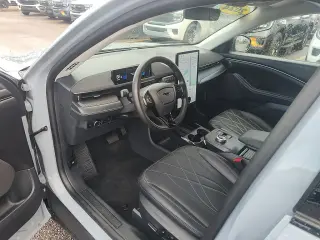 Ford Mustang Mach-E 2024 Select 4dr SUV