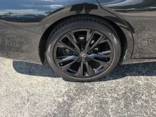 Lexus ES 300h 2024 F SPORT Handling 4dr Sedán