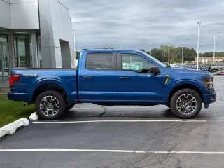 Ford F-150 2024 4x4 STX 4 puertas SuperCrew 5.5 pies SB