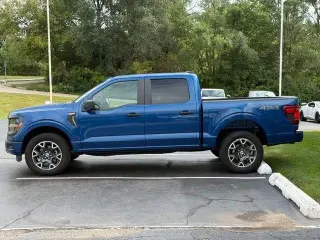 Ford F-150 2024 4x4 STX 4 puertas SuperCrew 5.5 pies SB