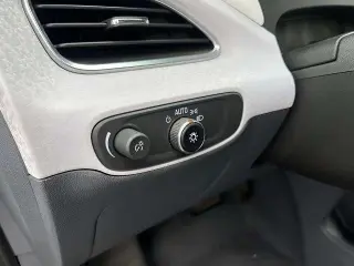 Chevrolet Bolt EV 2017 Premier 4dr Hatchback