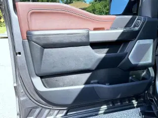 Ford F-150 2022 4x4 Lariat 4p SuperCrew 5.5 ft. SB