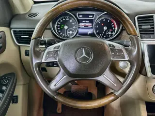 Mercedes-Benz Clase M 2015 ML 350 4dr SUV