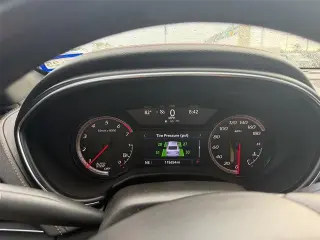 Sedán Cadillac CT5-V 2021 de 4 puertas