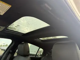 Sedán Cadillac CT5-V 2021 de 4 puertas