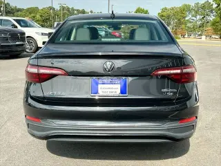 Volkswagen Jetta 2024 SE 4dr Sedán