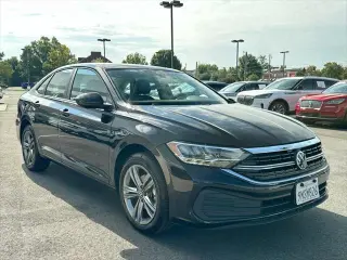 Volkswagen Jetta 2024 SE 4dr Sedán
