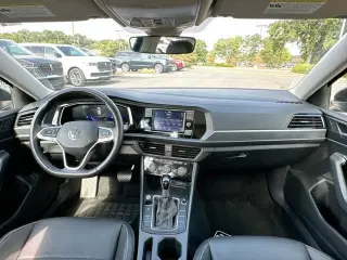 Volkswagen Jetta 2024 SE 4dr Sedán