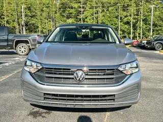 Volkswagen Jetta 2024 SE 4dr Sedán