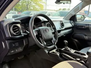 Toyota Tacoma 2022 4x4 SR V6 4dr Double Cab 5.0 ft SB