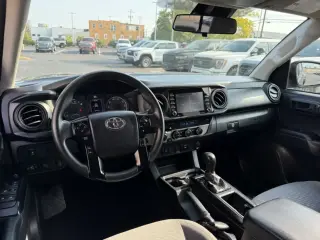 Toyota Tacoma 2022 4x4 SR V6 4dr Double Cab 5.0 ft SB