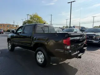 Toyota Tacoma 2022 4x4 SR V6 4dr Double Cab 5.0 ft SB