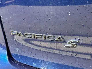 Chrysler Pacifica 2019 Limited 4dr Mini-Van
