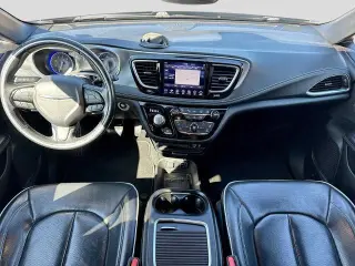 Chrysler Pacifica 2019 Limited 4dr Mini-Van