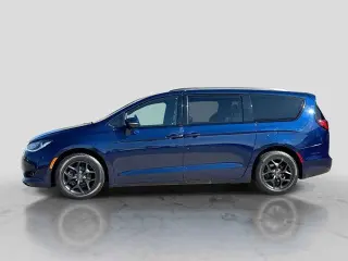 Chrysler Pacifica 2019 Limited 4dr Mini-Van