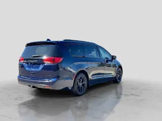 Chrysler Pacifica 2019 Limited 4dr Mini-Van