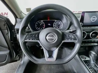 Nissan Sentra 2025 SV 4dr Sedán