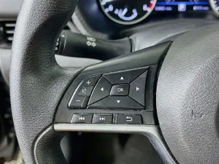 Nissan Sentra 2025 SV 4dr Sedán
