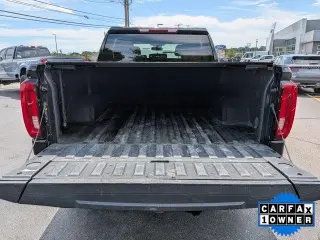 GMC Sierra 1500 2023 4x4 AT4 4dr Crew Cab 5.8 ft. SB