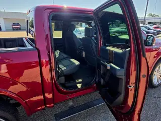 Ford F-150 2018 4x4 Limited 4dr SuperCrew 5.5 ft. SB