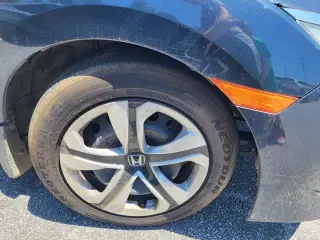 Honda Civic 2017 LX 4dr Sedan CVT