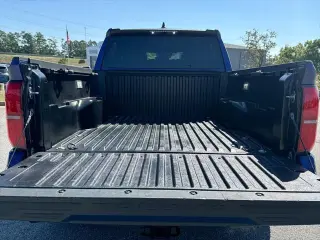 Toyota Tacoma 2025 4x2 SR5 4dr Double Cab 5.0 ft SB