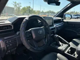 Toyota Tacoma 2025 4x2 SR5 4dr Double Cab 5.0 ft SB
