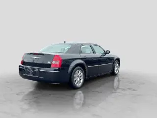 Chrysler 300 2008 Touring 4dr Sedan