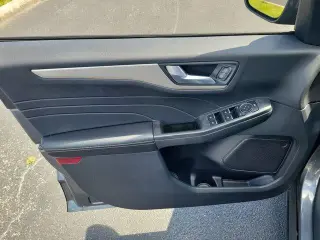 Ford Escape 2022 SEL 4dr SUV