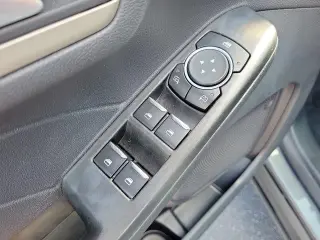 Ford Escape 2022 SEL 4dr SUV