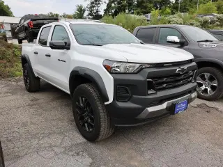 Chevrolet Colorado 2023 4x4 Trail Boss 4p Cabaña de Tripulación 5 pies ST