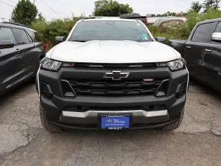 Chevrolet Colorado 2023 4x4 Trail Boss 4p Cabaña de Tripulación 5 pies ST