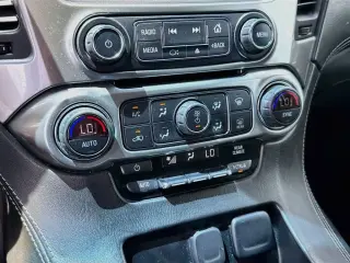 Chevrolet Suburban 2019 4x2 LS 4p SUV