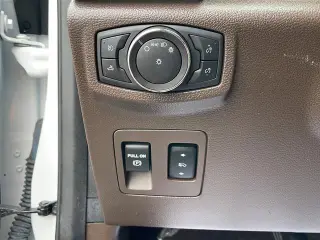 Ford F-150 2019 4x4 King Ranch 4dr SuperCrew 5.5 ft. SB
