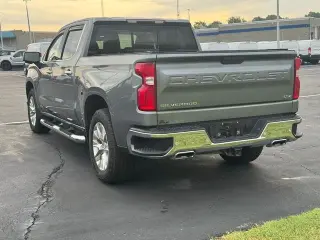 Chevrolet Silverado 1500 2020 4x4 LTZ 4 puertas Crew Cab 5.8 pies SB
