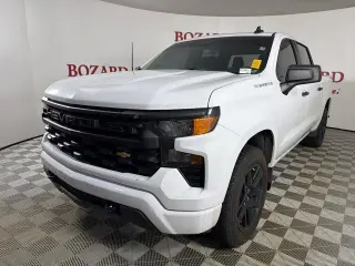 Chevrolet Silverado 1500 2024 4x4 Custom 4p Cab de Tripulación 5.8 ft. SB