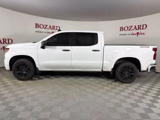 Chevrolet Silverado 1500 2024 4x4 Custom 4p Cab de Tripulación 5.8 ft. SB