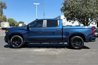 Chevrolet Silverado 1500 2023 4x2 Custom 4dr Crew Cab 5.8 ft. SB