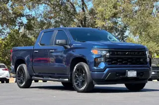 Chevrolet Silverado 1500 2023 4x2 Custom 4dr Crew Cab 5.8 ft. SB