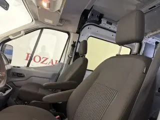 Ford Transit 2019 250 3pt LWB Techo Medio Furgón de Carga con Puerta Deslizante del Pasajero