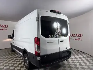 Ford Transit 2019 250 3pt LWB Techo Medio Furgón de Carga con Puerta Deslizante del Pasajero