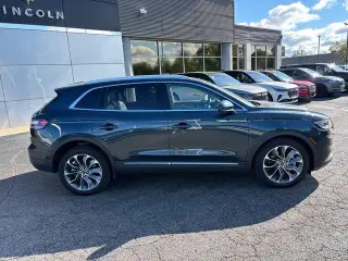 Lincoln Nautilus 2022 AWD Reserve 4dr SUV