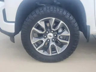Chevrolet Silverado 1500 2021 4x4 RST 4dr Crew Cab 5.8 ft. SB